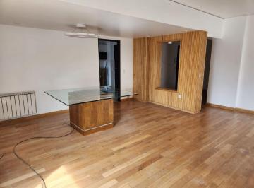 Departamento de 4 ambientes, Córdoba · Departamento en Alquiler de Categoria, con Cochera y Baulera