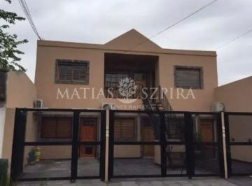PH · 48m² · 2 Ambientes · 1 Cochera · Venta de Casa PH 2 Ambientes en Ramos Mejía
