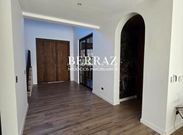 Casa · 464m² · 7 Ambientes · 2 Cocheras · Casa Venta 4 Dorm. Barrio Cabos del Lago Lote de 894 m² Nordelta, Tigre
