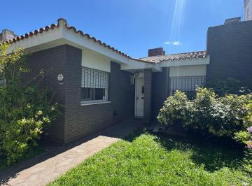 Casa · 90m² · 3 Ambientes · Casa en Venta, Fisherton