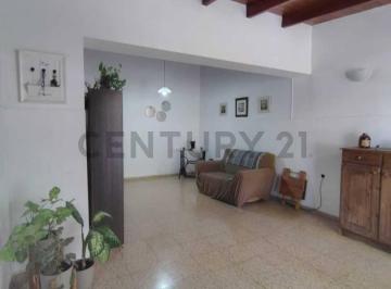 Casa · 143m² · 3 Dormitorios · 1 Cochera · Oportunidad en Barrio San Ignacio - Godoy Cruz - Mendoza