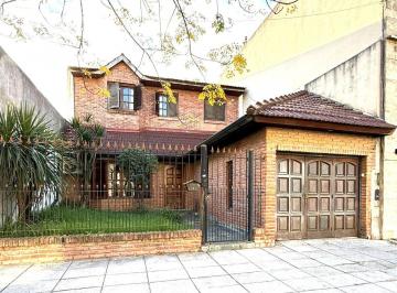Casa de 5 ambientes, Mataderos · Casa Lote Propio de 4 Amb con Dependencias.