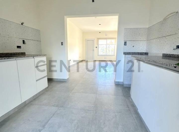 Departamento · 85m² · 4 Ambientes · 1 Cochera