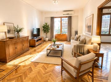 Departamento de 3 ambientes, Recoleta · Impecable Tres Ambientes Luminoso con Dependencia