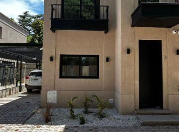 Casa de 5 ambientes, Chacras de Coria · Pilares de Besares
