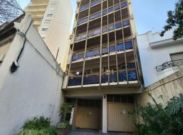 Departamento de 3 ambientes, Flores · 3 Ambientes Contrafrente con Balcon Super Luminoso Cocina y Baño Equipados Juan B Alberdi 273