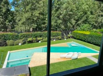 Casa de 6 ambientes, Ezeiza · Venta Exclusiva Casa en Barrio Terralagos Canning