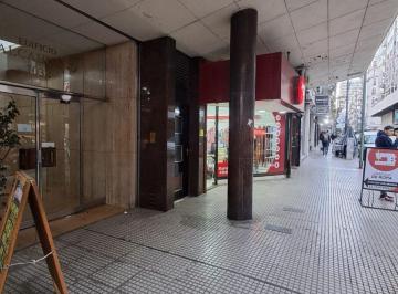 Departamento de 1 ambiente, Barrio Norte · Muy Buena Ubicaciòn - Monoambiente - Balcòn - Contrafrente - Muy Luminoso - Pisos de Parquet - 27 m²