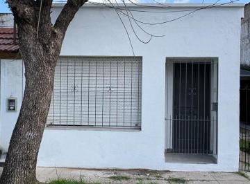 Casa · 36m² · 2 Ambientes · Casa 2 Ambientes en Alquiler, Centro de General Rodriguez