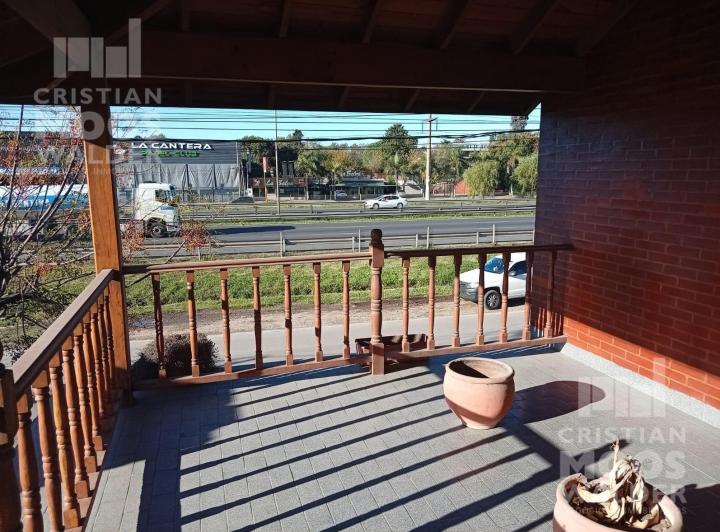 Casa · 160m² · 6 Ambientes · 1 Cochera