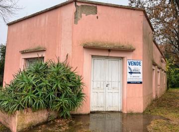 Casa de 3 ambientes, Saladillo · Casa con Local Comercial