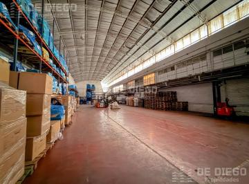 Depósito · 3884m² · 6 Cocheras · Deposito Industrial en Alquiler de 3884 m² Cubiertos, La Tablada, La Matanza.