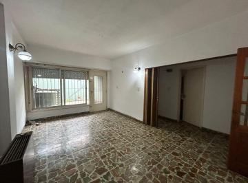 Casa de 4 ambientes, San Miguel · Casa 4 Amb. en Alquiler Sobre Av Peron 2900 - San Miguel