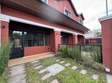Casa de 4 ambientes, Almirante Brown · Duplex de 3 Dorm. Cochera y Jardin - Al Frente Independientes - Adrogue
