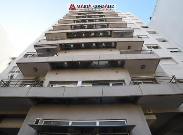 Departamento · 70m² · 3 Ambientes · 1 Cochera · Tres Ambientes con Cochera a Dos Cuadras de La Estación