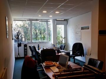 Oficina comercial · 40m² · 1 Ambiente · 1 Cochera · Oficina - Las Lomas de San Isidro