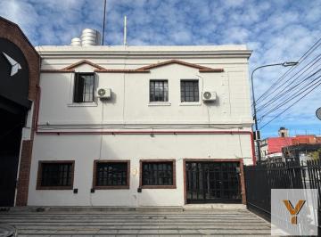 Depósito · 2300m² · 12 Ambientes · Depósito en Alquiler - 12 Ambientes - Constitución