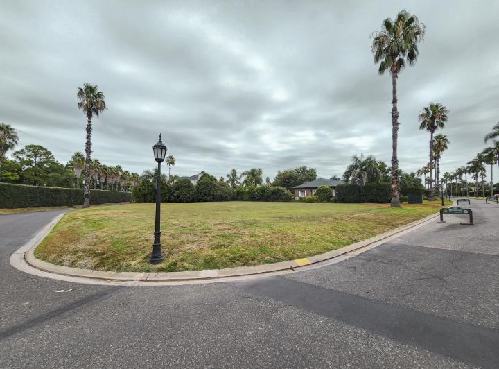 Terreno · 1144m²