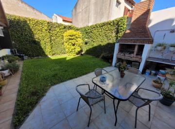 Casa · 191m² · 6 Ambientes · 1 Cochera · Casa en Venta 6 Ambientes Ramos Mejia Apto Credito