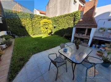 Casa · 191m² · 6 Ambientes · 1 Cochera · Casa en Venta 6 Ambientes Ramos Mejia Apto Credito