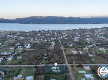 Terreno · 750m² · Lote en Los Espinillos a m del Lago