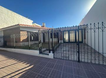 Casa de 6 ambientes, Córdoba · Alquiler Casa 3 Dorm Pinelo y Duarte Quiroz