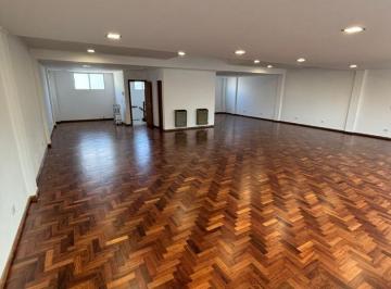 Local comercial · 125m² · Local Comercial en Alquiler