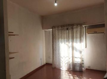 Departamento de 1 ambiente, Lomas de Zamora · Departamento en Primer Piso por Escalera