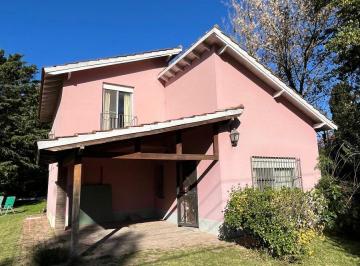 Casa de 3 ambientes, La Plata · Hermosa Casa Quinta. City Bell a 3 Cuadras de Camino Gral. Belgrano