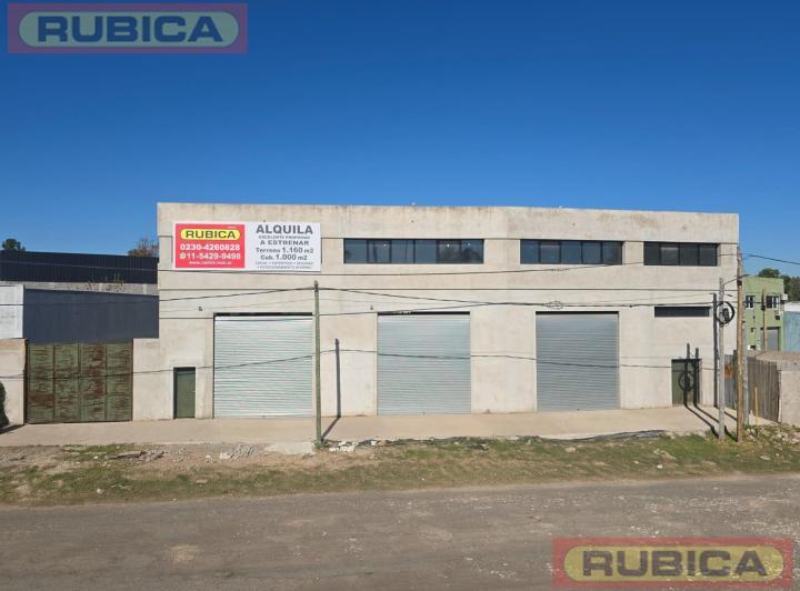 Local comercial · 450m²