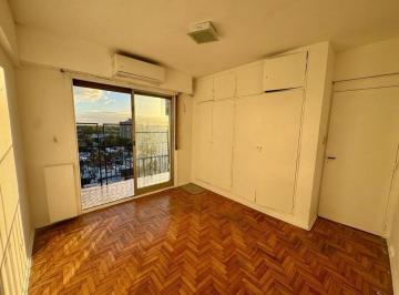 Departamento · 48m² · 3 Ambientes · Venta Departamento 3 Amb C/balcon en Vicente Lopez