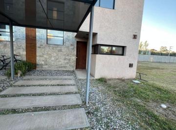 Casa de 6 ambientes, Córdoba · Venta Duplex Distrito Sur!