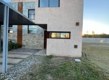 Casa de 7 ambientes, Córdoba · Venta Duplex Distrito Sur!