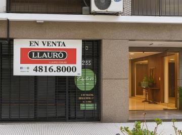 Local comercial · 52m² · 1 Ambiente · Local en Venta Planta Libre C. Pellegrini 1200 S/ Av 9 de Julio!