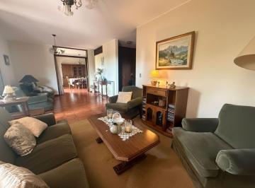 Departamento de 5 ambientes, Ciudad de Mendoza · Semipiso de Categoría Sobre Belgrano, a m de Emilio Civit