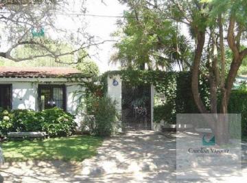 Casa · 455m² · 8 Ambientes · 3 Cocheras · Venta Casa 4 Dorm. Villa Allende Golf