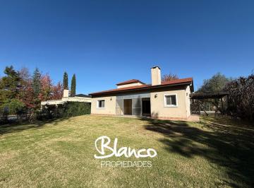 Casa · 220m² · 4 Ambientes · Casa en Alquiler en La Barra Village, Escobar, G. B. a. Zona Norte