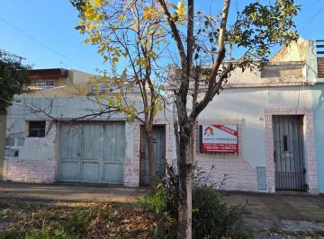 Terreno · 171m² · Gran Lote Ideal Demolicion Para Construccion. Excelente Ubicacion: Tacuari 561, Lanus Oeste
