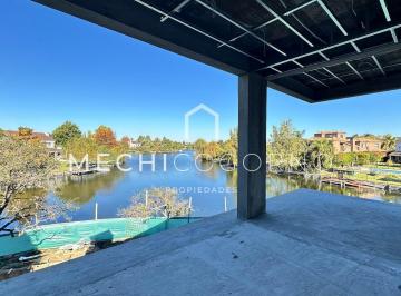 Casa · 560m² · 6 Ambientes · 4 Cocheras · Casa en Venta a La Laguna 5 Dorm. en Suite en Castores, Nordelta
