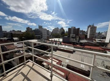 Departamento · 50m² · 3 Ambientes · Departamento Reciclado en Macrocentro
