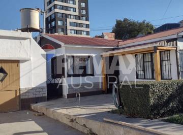 Casa · 174m² · 6 Ambientes · 1 Cochera · Casa de 3 Dorm. a m del Futuro Shopping