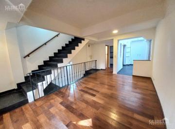 PH · 68m² · 4 Ambientes · Venta Triplex de 4 Ambientes Al Frente y Gran Terraza - Belgrano