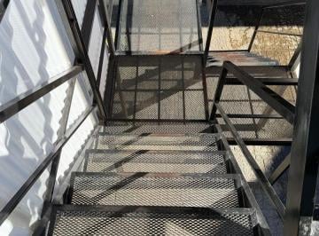 Departamento de 2 ambientes, Mar del Plata · Departamento de 2 Ambientes a La Calle –ubicado en un 2º Piso por Escalera
