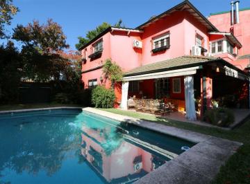 Casa · 305m² · 8 Ambientes · 2 Cocheras · Casa en Venta San Isidro 4 Dorm, 2 Cochera, Pileta