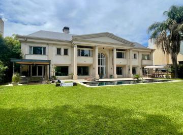 Casa de 10 ambientes, San Isidro · Imponente Casa en Venta