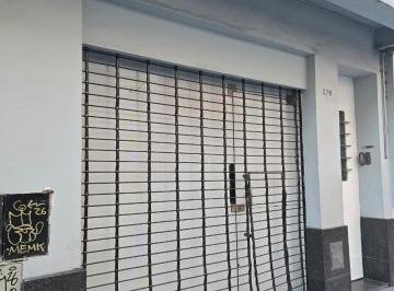Local comercial · 37m² · 1 Ambiente · Local en Alquiler en Zona Centro. a Mtros de Sta Rosa y Av Colon!