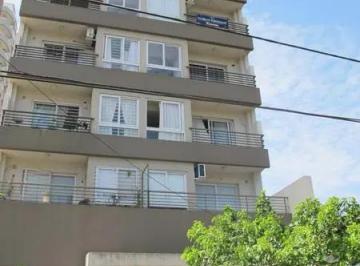 Departamento · 45m² · 2 Ambientes · 2 Amb Al Frente con Balcón! Impecable!