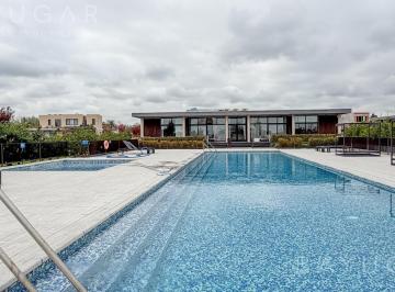 Casa · 227m² · 5 Ambientes · Venta Casa en Construcción - Barrio Los Cardos - Pilar