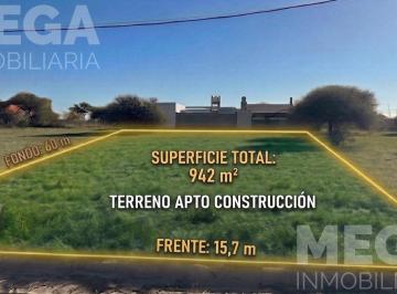 Terreno · 942m² · Av Los Laureles y Blvd. Los Ñandúes. Terreno en Venta en Oro Verde!