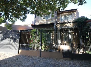 Casa · 184m² · 4 Ambientes · 2 Cocheras · Casa en Banfield Oeste